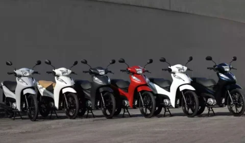 Nova Honda Biz 125 2027: Praticidade urbana ganha rodas de liga leve na versão de entrada