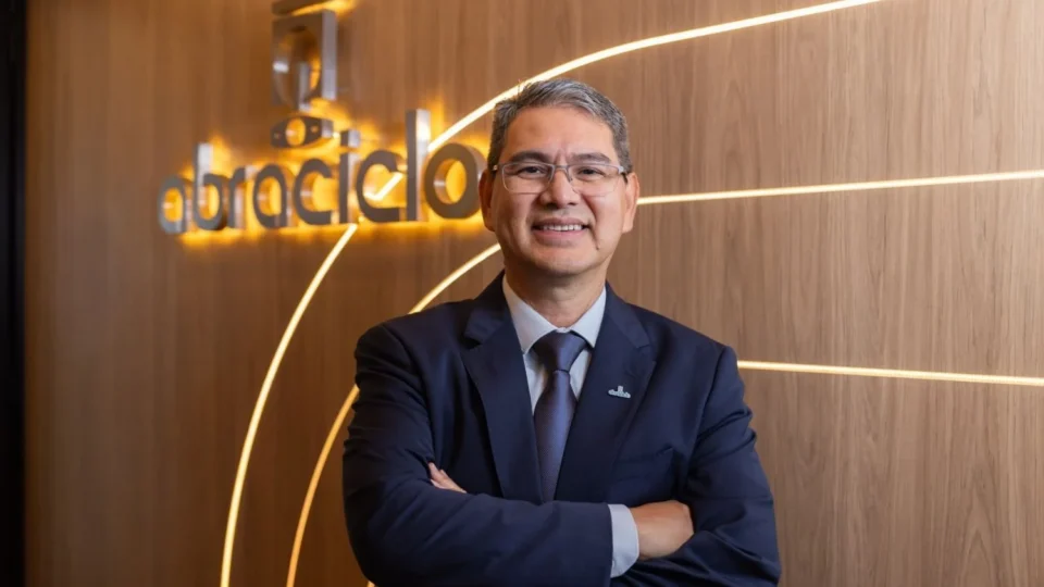 Abraciclo reelege Marcos Bento para o biênio 2026-2028 em ano histórico para o setor de Duas Rodas