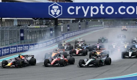 Antonelli vence terceira seguida e dispara na liderança após GP de Miami