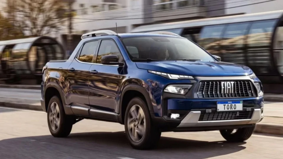 Fiat Toro 2027 é a primeira picape híbrida leve de produção nacional