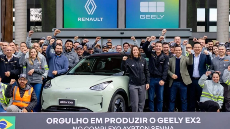 Renault Geely confirma produção do hatch elétrico Geely EX2 no Brasil