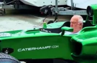 O Menino, a Garagem e a Máquina de Voar