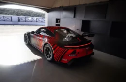 Novo Porsche 911 GT4 R: A lenda assume o controle na categoria GT4