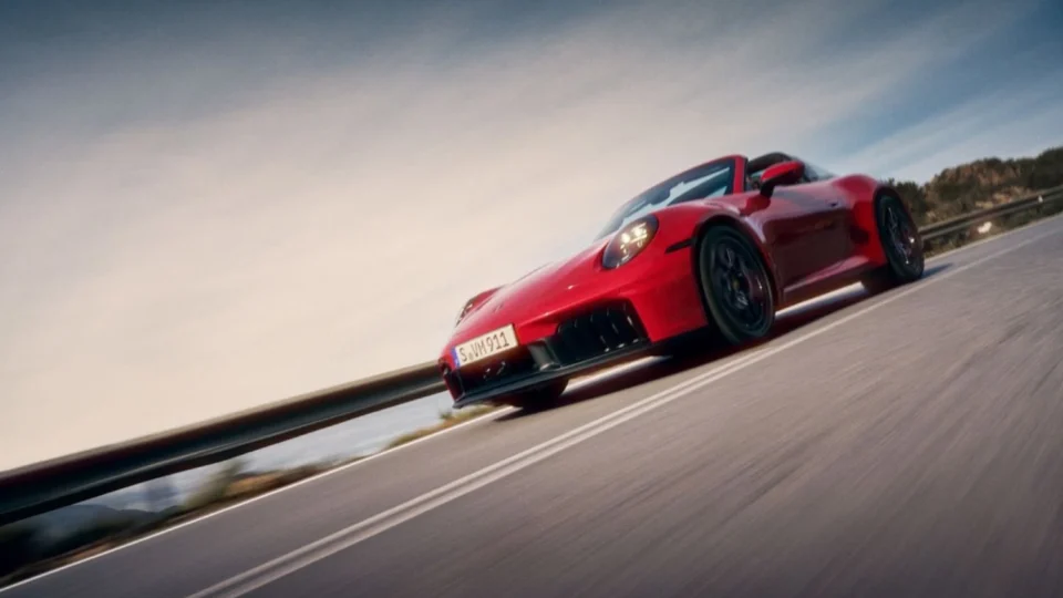 Novo Porsche 911 Targa 4 GTS entra em pré-venda no Brasil com motor T-Hybrid