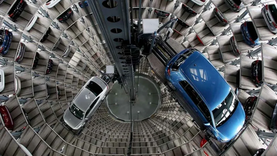 Crise Histórica: Volkswagen avalia fechar quatro fábricas e cortar até 100 mil empregos