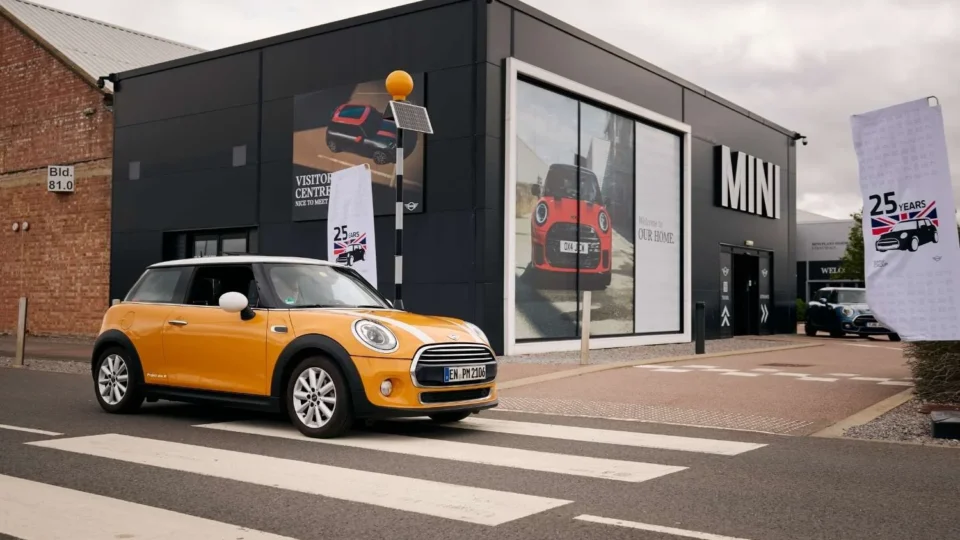 Um milhão de quilômetros: O MINI Cooper que desafiou os limites da durabilidade