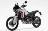 Ducati DesertX 2026 estreia novo motor V2 890 e eleva o nível do off-road premium