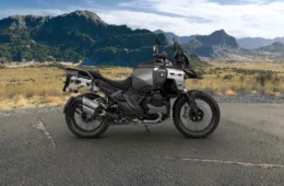 Nova BMW R 1300 GS Adventure ganha versão Triple Black com câmbio ASA e Kit Baixo no Brasil